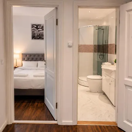1937 Apartahotel 3*